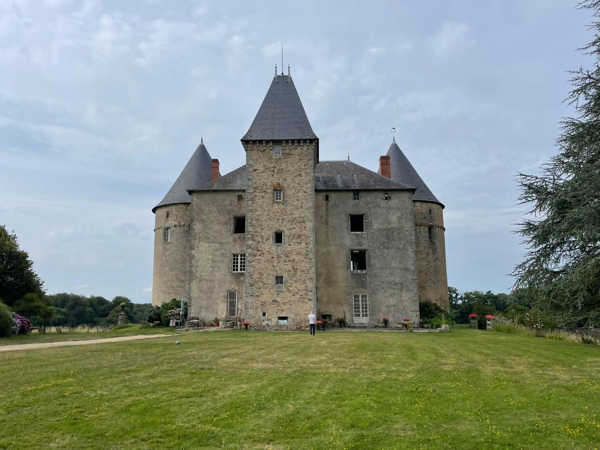 "Le Petit Bonheur" Gite Van 4 Tot 12 Personen Met Prive Vijver Van 2Ha Maisonnais-Sur-Tardoire Eksteriør bilde